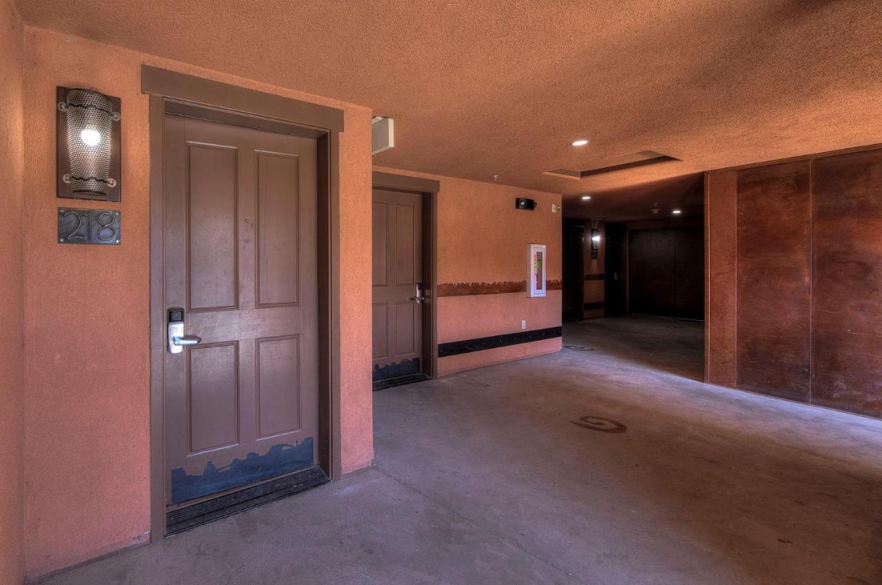 The Gonzo Inn Moab Exterior photo