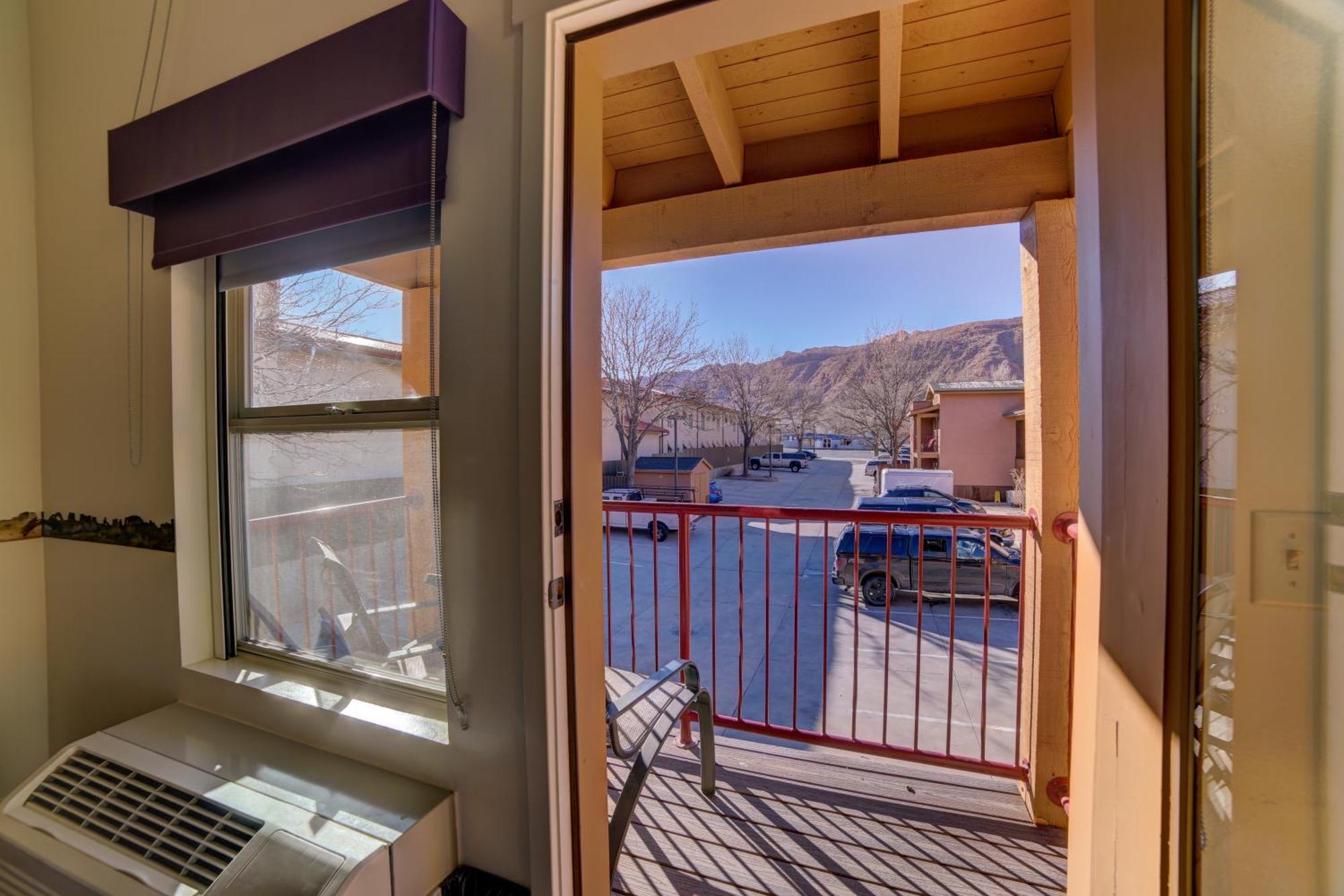 The Gonzo Inn Moab Room photo
